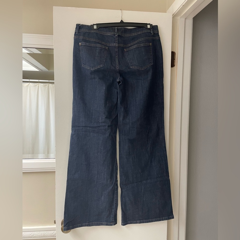 Jennifer Lopez Dark Wide Jeans - Low/Mid Rise - Picture 2 of 3